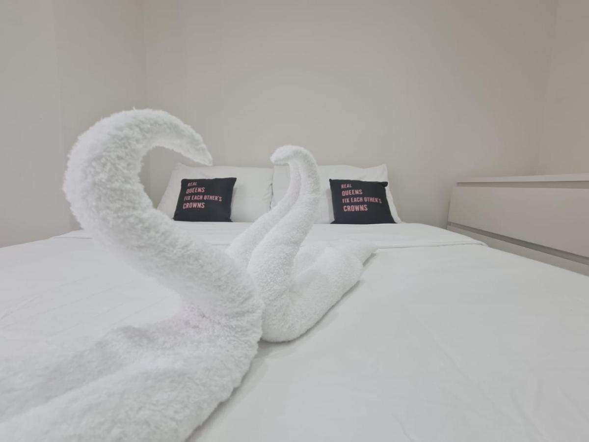 Mile End- Prime Location Hotel ลอนดอน ภายนอก รูปภาพ
