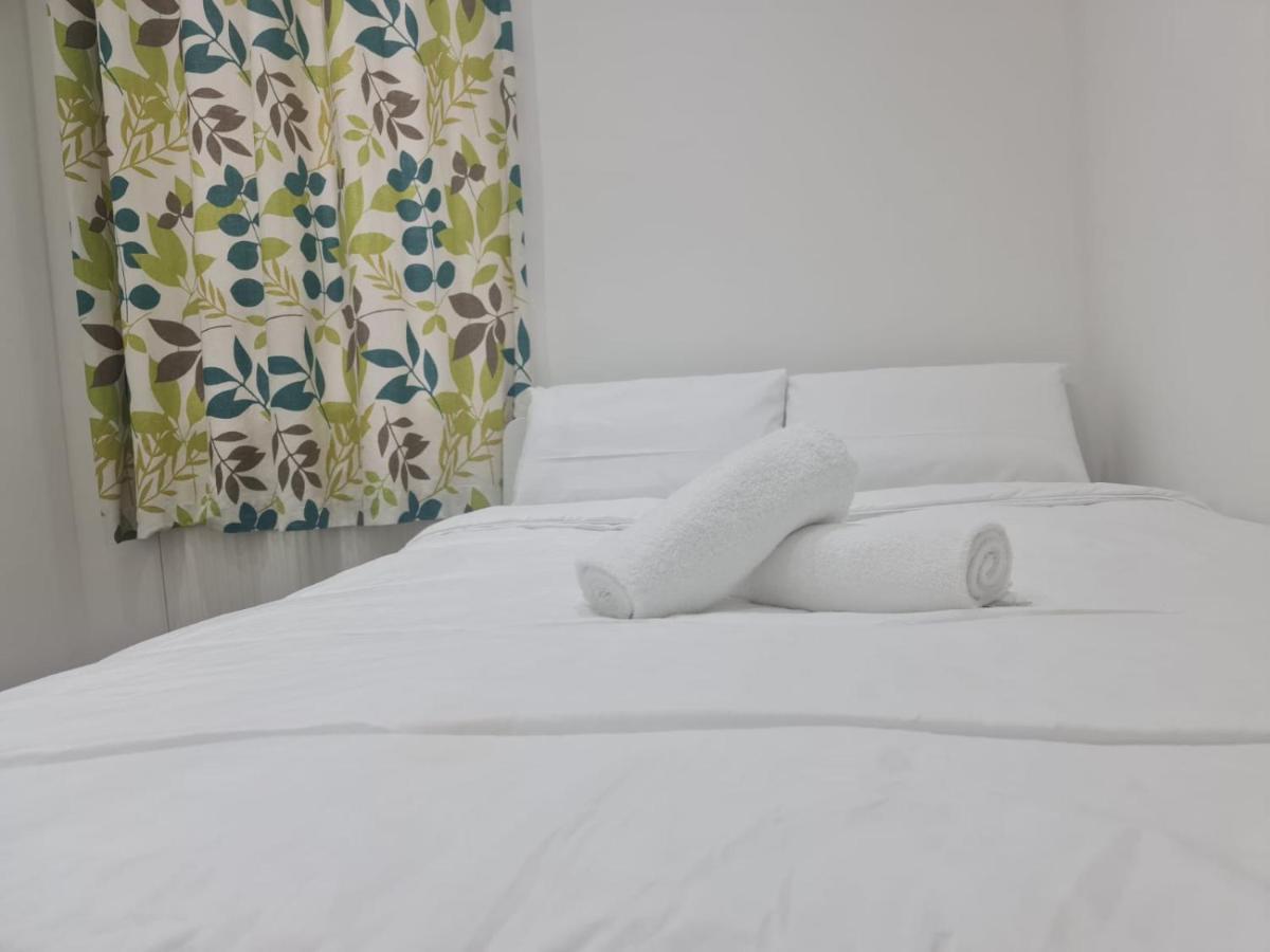 Mile End- Prime Location Hotel ลอนดอน ภายนอก รูปภาพ